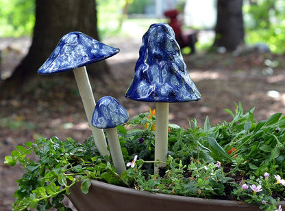 Shroomyz – Crystal Collection – Blueberry - Image 5 of 7 | Garden Decor
