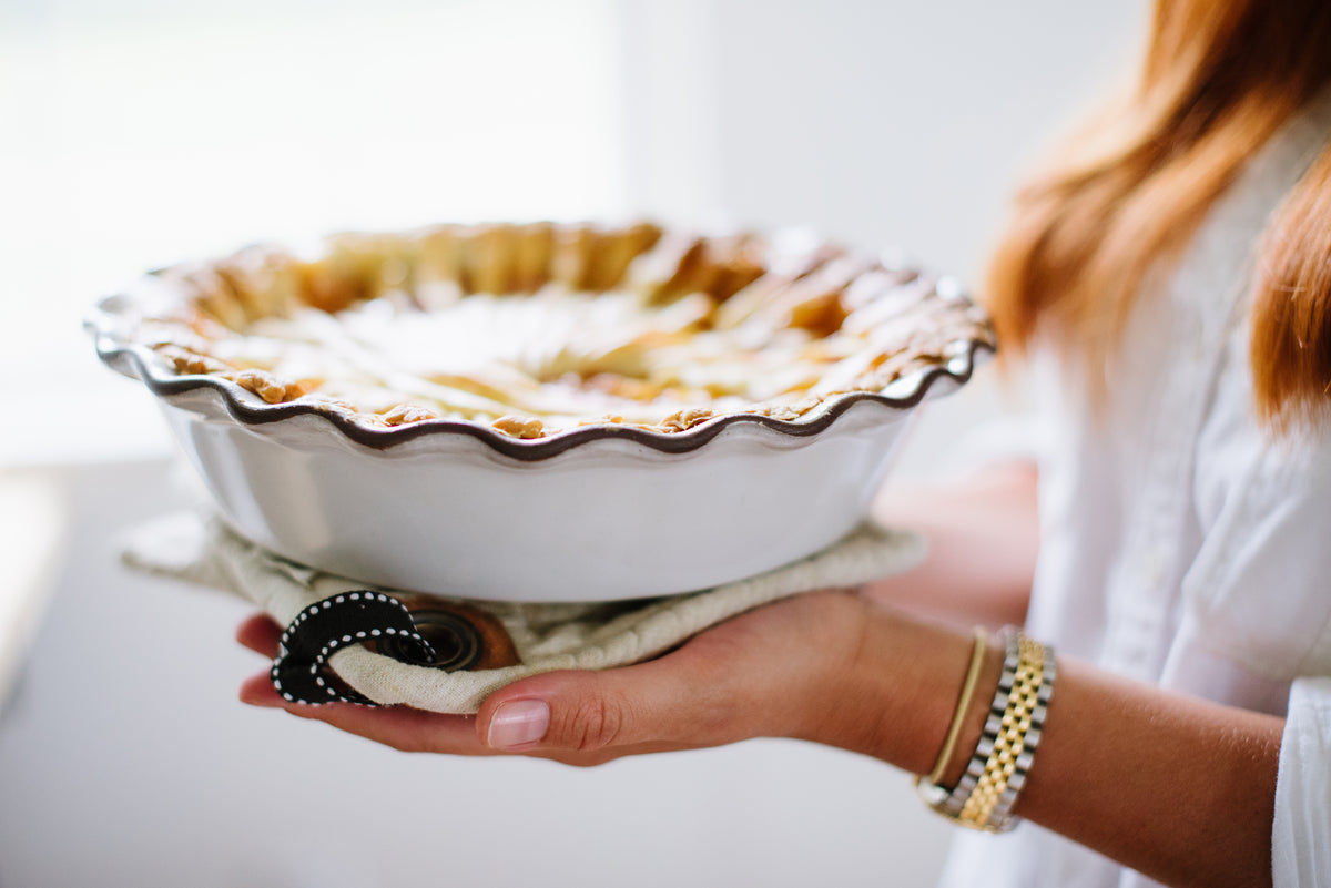 Pie Dish & Weights Set – Deep Fluted - Image 3 of 23 | Bakeware