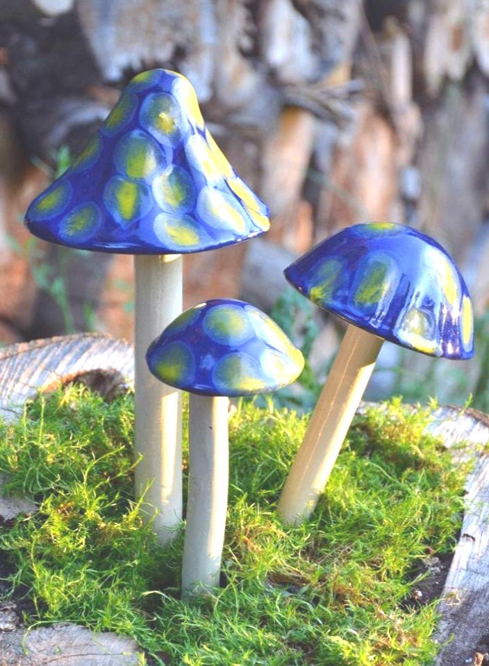Shroomyz – Crystal Collection – Firefly Night - Image 1 of 7 | Garden Decor