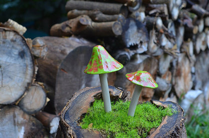 Shroomyz – Funtasmic Collection – Johnny Appleseed - Image 4 of 7 | Garden Decor