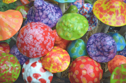 Shroomyz – Funtasmic Collection – Mint Burst - Image 7 of 7 | Garden Decor